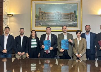 Villa Ocampo firmó convenio con la UNL para la 6.ª Feria del Libro del Jaaukanigás.