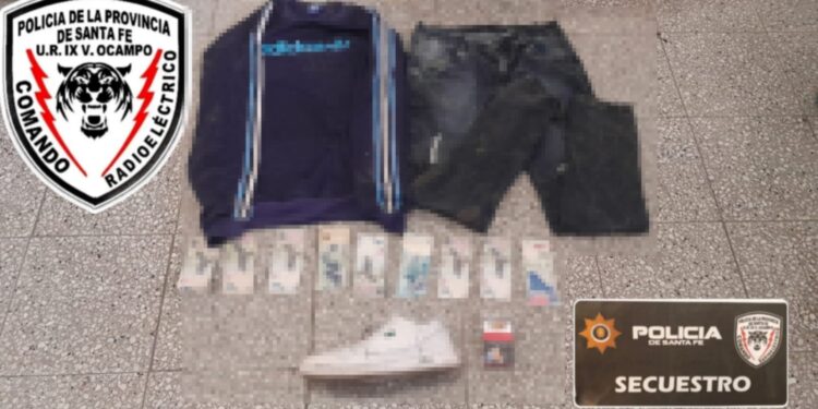 Robo calificado en complejo deportivo de Villa Ocampo: menor involucrado.