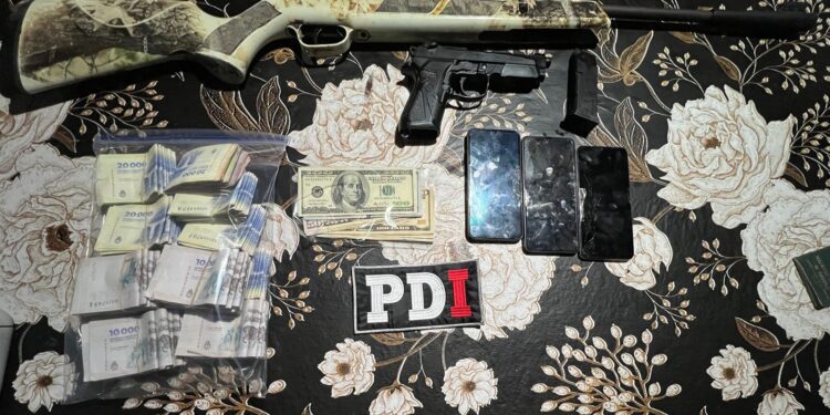 Megaoperativo contra el microtráfico: 33 detenidos en 130 allanamientos en Rosario y Villa Gobernador Gálvez.