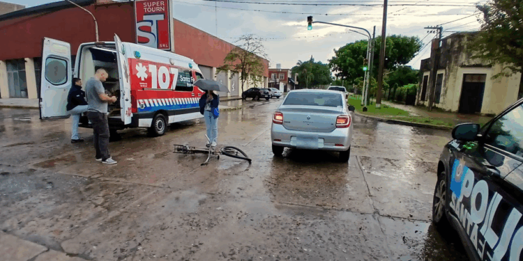 VILLA OCAMPO: ACCIDENTE DE TRÁNSITO EN AVENIDA SAN MARTÍN Y ALBERDI