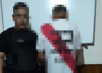 LAS TOSCAS: JOVEN DETENIDO POR AMENAZAR A SU HERMANA CON MACHETE Y HACHA.