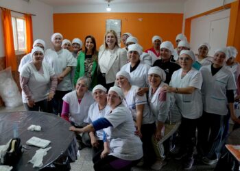 Scaglia: “Santa Fe tiene un modelo de salud pública que se destaca en el país”.