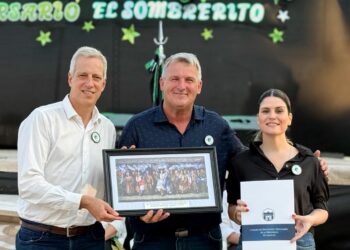 Mancini acompañó los 140 años de El Sombrerito .
