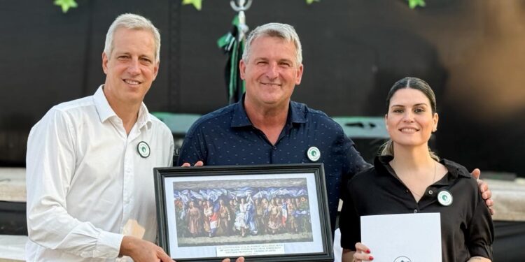 Mancini acompañó los 140 años de El Sombrerito .