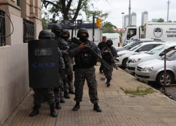 Santa Fe, primera provincia en obtener la validación nacional de la certificación profesional de agente penitenciario.