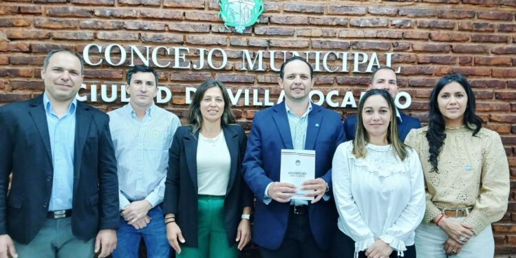 VILLA OCAMPO: EL INTENDENTE CRISTIAN MAREGA JURÓ POR LA NUEVA CONSTITUCIÓN DE SANTA FE.