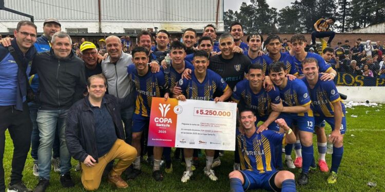 Se define la Copa Santa Fe de Fútbol: Unión y Centenario de San José de la Esquina juegan este sábado en el 15 de Abril.