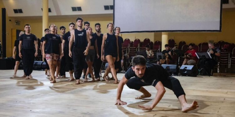 Más de 400 postulantes para conformar la delegación santafesina en el Festival de Cosquín.