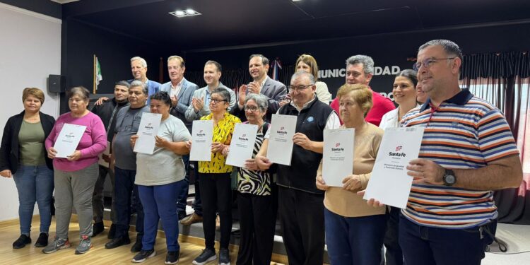 VILLA OCAMPO: ENTREGA DE ESCRITURAS EN EL MARCO DEL PLAN DE REGULARIZACIÓN DOMINIAL.