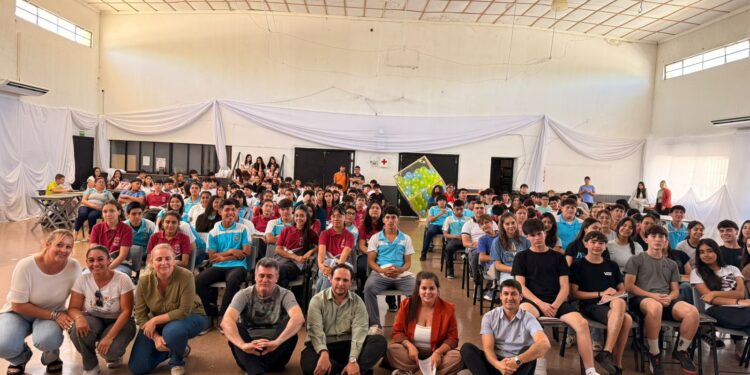 Más de 200 jóvenes participaron de la jornada sobre el Presupuesto Participativo Joven en Villa Ocampo.