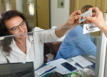 Elecciones: habrá entrega de DNI en el Registro Civil este fin de semana.