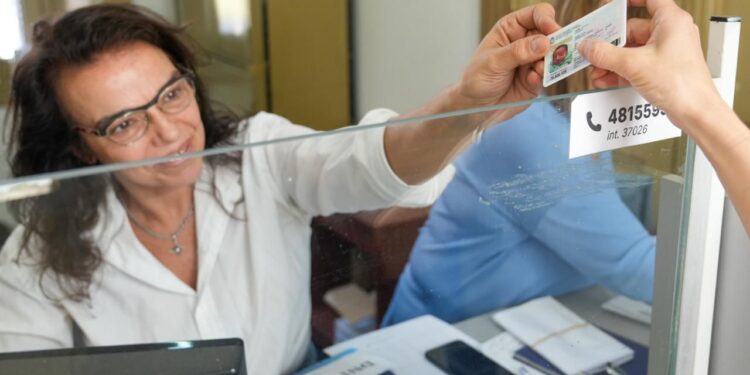 Elecciones: habrá entrega de DNI en el Registro Civil este fin de semana.