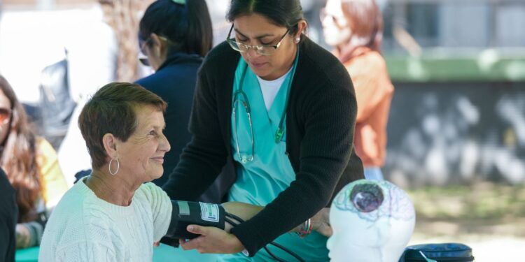 Día mundial del ACV: Provincia fortalece la atención en red para disminuir los casos graves y las secuelas.