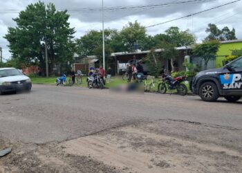 VILLA OCAMPO: UNA MUJER RESULTÓ LESIONADA EN ACCIDENTE ENTRE MOTO Y BICICLETA.