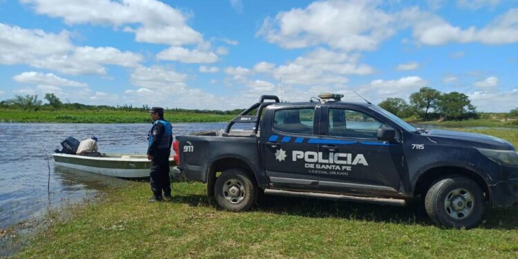 TACUARENDÍ: CONTINÚA LA BÚSQUEDA DEL HOMBRE DESAPARECIDO EN EL RÍO GUAYCURÚ
