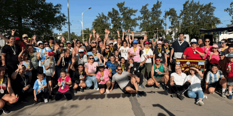 Gran éxito de la Corrida del Club de Leones: “Mitigar el hambre, paso a paso con mamá” .