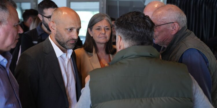 Puccini valoró el avance en la licitación de la hidrovía y la aprobación para el nuevo puerto en Timbúes: “Es la Santa Fe que mira al futuro”.