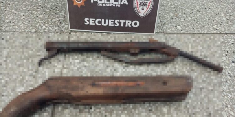 VILLA OCAMPO: INVESTIGACIONES ACTUADAS Secuestran un arma de fabricación casera hallada en el basural local.
