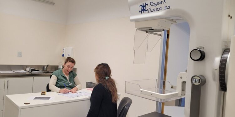 Cáncer de mama: en octubre se realizó un 140 % más de mamografías.