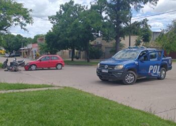 Las Toscas: un motociclista hospitalizado tras un choque en calles 10 y 27.