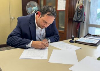 Villa Ocampo: Jornada de trabajo del Intendente Cristian Marega, en la Capital Provincial.