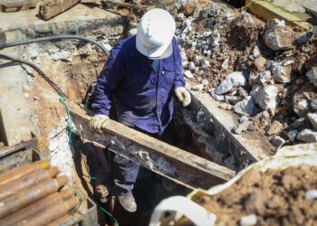 Aguas Santafesinas redujo 44 % los reclamos pendientes y bajó en un 72 % el tiempo de resolución.