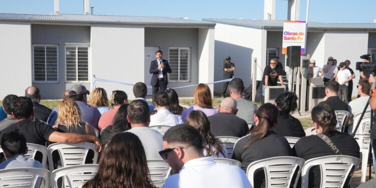 Pullaro: “La obra pública es fundamental para que la sociedad pueda avanzar”.