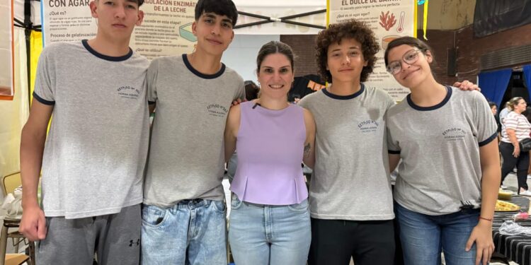 Mancini acompañó la Expo-Técnica 2025 en la Escuela “Norma Aquino” N°363.