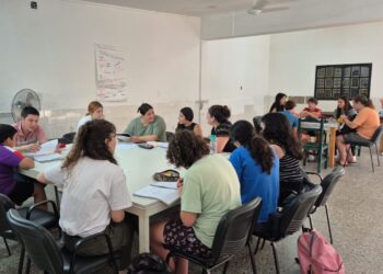 Programa Quedate: más de 2 mil estudiantes de nivel secundario participan de las tutorías presenciales.