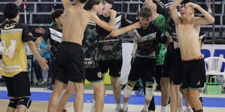 VIRGEN NIÑA SUB 14: CAMPEONES EN CHAPADMALAL Y NUEVAMENTE HACIENDO HISTORIA.