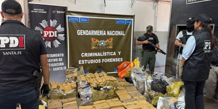 Provincia y Nación incineraron más 500 kilos de marihuana en la ciudad de Santa Fe: “Fue el mayor secuestro en lo que va del año”.