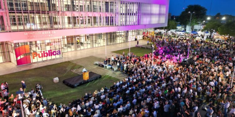 Pullaro inauguró el Nuevo Hospital Regional de Rafaela: “Tenemos la mejor salud pública de la República Argentina”.