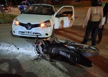 Las Toscas: SINIESTRO VIAL EN INTERSECCIÓN DE CALLE 15 Y RUTA 11.