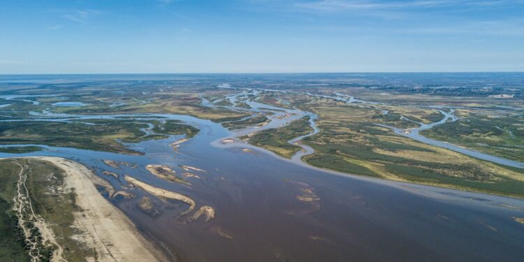 Río Paraná: el Gobierno Provincial prevé una recuperación del caudal a niveles medios.