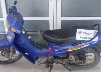 Intento de hurto de motocicleta en Las Toscas: un detenido y otro prófugo