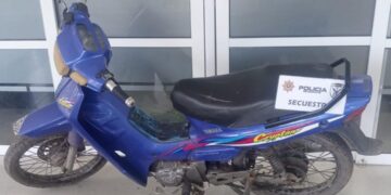 Intento de hurto de motocicleta en Las Toscas: un detenido y otro prófugo