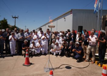 Pullaro inauguró el gasoducto Acebal-Pavón Arriba: “Darle gas a nuestras localidades permite que las industrias generen trabajo, logística y conectividad”.