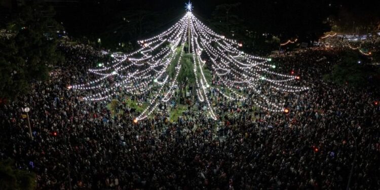 Santa Fe se prepara para un fin de semana largo con deporte internacional, fiestas populares y espíritu navideño.