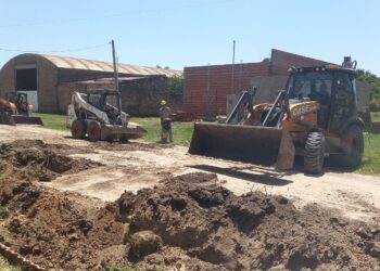 Una obra histórica para Florencia: el Gobierno Provincial agranda la red de agua potable para llegar a más de 7.400 vecinos.