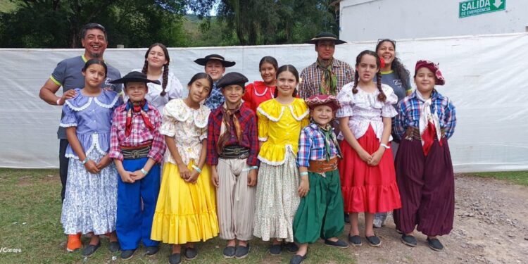 La Escuela Municipal “Flor del Irupé” representó a nuestra ciudad en el Certamen Nacional de Zamba, en Salta.