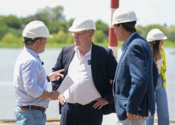 Provincia continúa potenciando el Puerto de Santa Fe: 5.000 toneladas de trigo se embarcan a San Lorenzo.