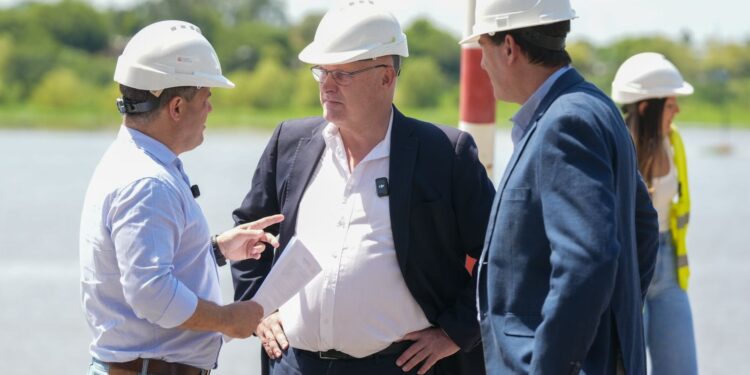 Provincia continúa potenciando el Puerto de Santa Fe: 5.000 toneladas de trigo se embarcan a San Lorenzo.