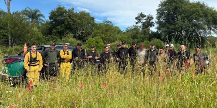 FLORENCIA: EXITOSO RASTRILLAJE PARA LOCALIZAR A UN HOMBRE DESORIENTADO EN UN CAMPO.