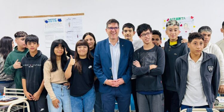 Goity, a dos años de eliminar la no repitencia: “Todas las medidas que tomamos tienen como objetivo mejorar los aprendizajes de los estudiantes”.