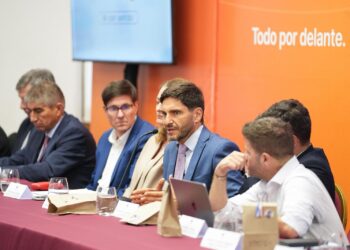 Pullaro: “Vamos por ciudadanía digital, por un Estado moderno en Santa Fe”.