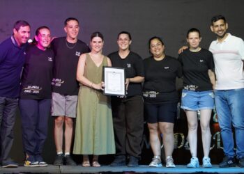 Mancini acompañó el 25° aniversario del Ballet Agüyjé.