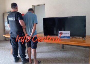  AVELLANEDA: APREHENDEN A UN HOMBRE POR UN ROBO EN UNA VIVIENDA Y SECUESTRAN UN TELEVISOR.