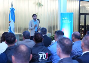 Pullaro: “En Santa Fe hay una decisión del Estado de no retroceder en la lucha contra quienes enferman a la sociedad vendiendo drogas”.