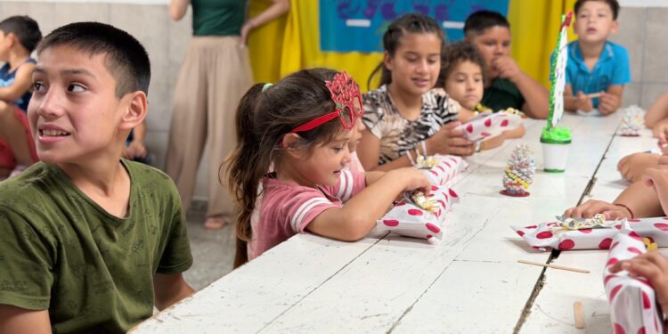 VILLA OCAMPO: ENCUENTRO NAVIDEÑO CON NIÑOS Y NIÑAS DE LA COMUNIDAD.