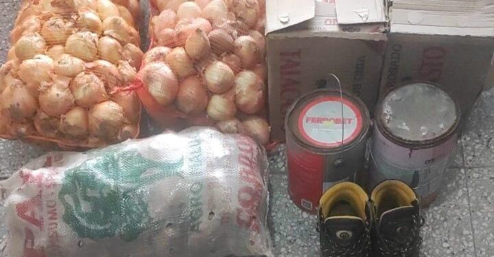 HURTO ESCLARECIDO EN VILLA OCAMPO: DOS HOMBRES APREHENDIDOS Y MERCADERÍA RECUPERADA.